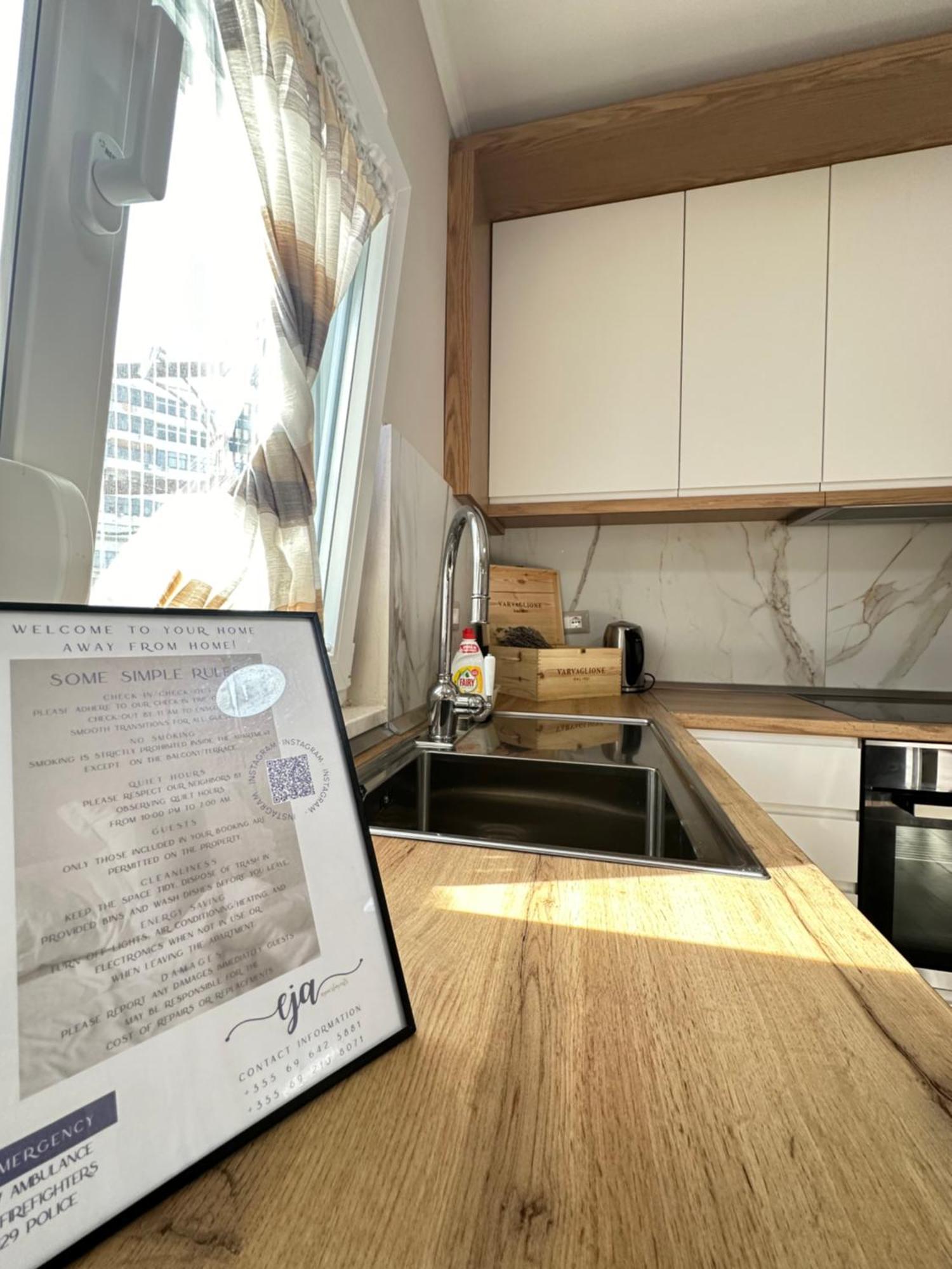 Eja Apartment 3 ティラナ エクステリア 写真